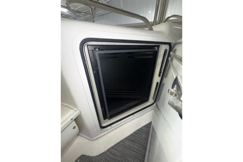  Yacht Photos Pics 2001 Sea Ray 560 Sedan Bridge interior hatch with sleek design and modern finish.