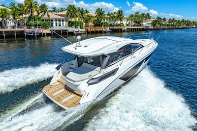 Yacht