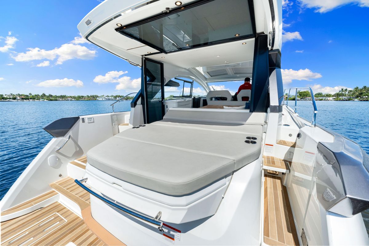 2024 Beneteau 48 