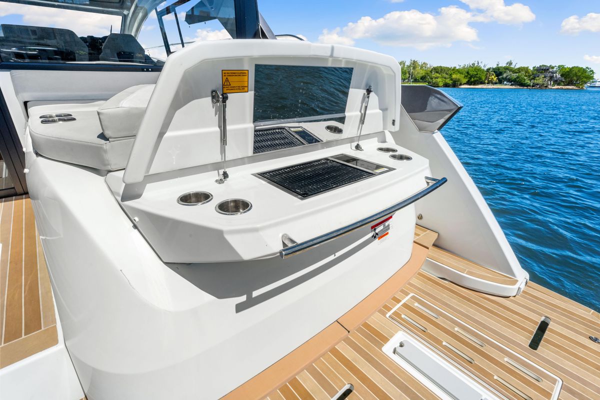 2024 Beneteau 48 