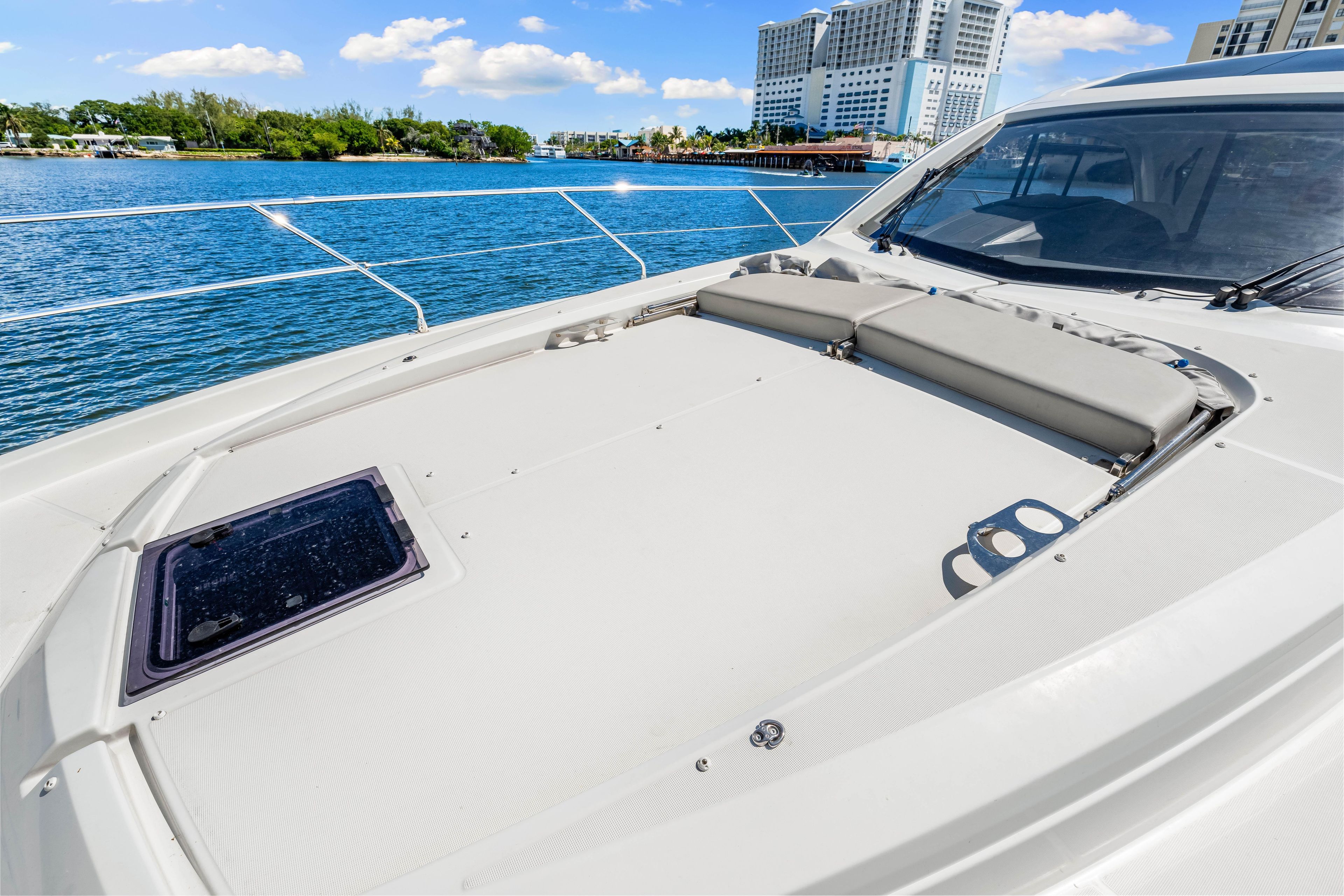2024 Beneteau 48 