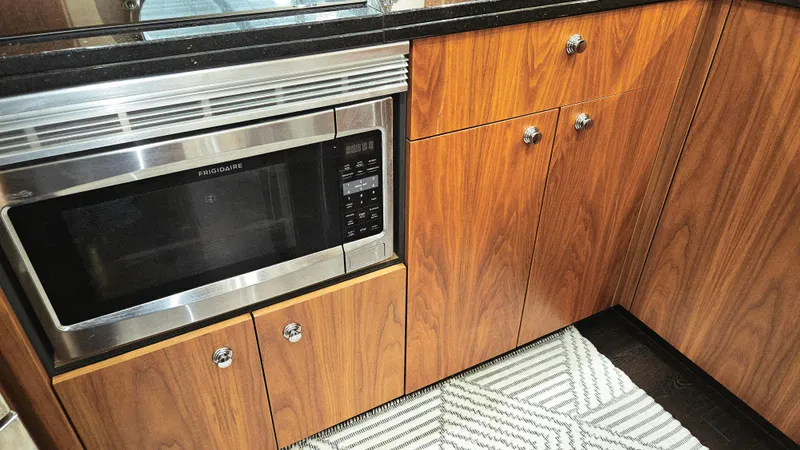 Far Niente Yacht Photos Pics 