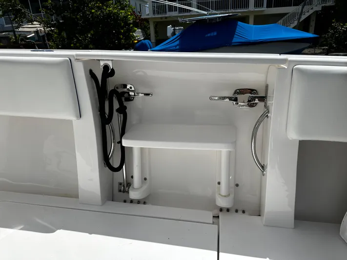  Yacht Photos Pics Dive Door