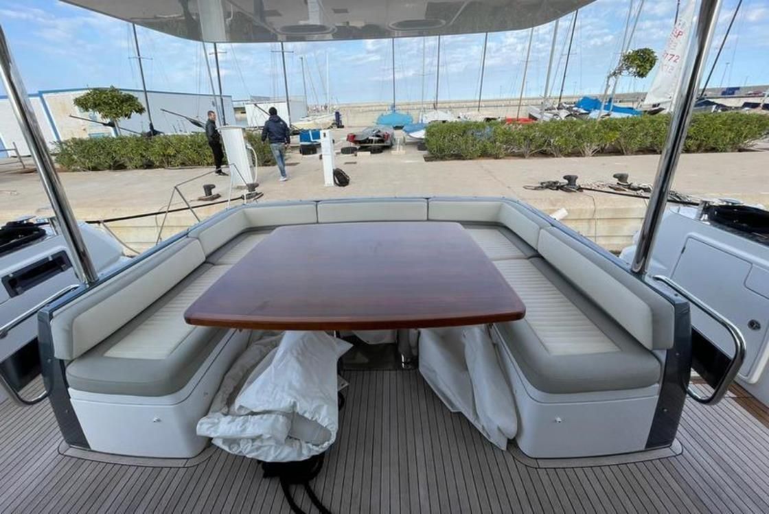 2019 Azimut 66 