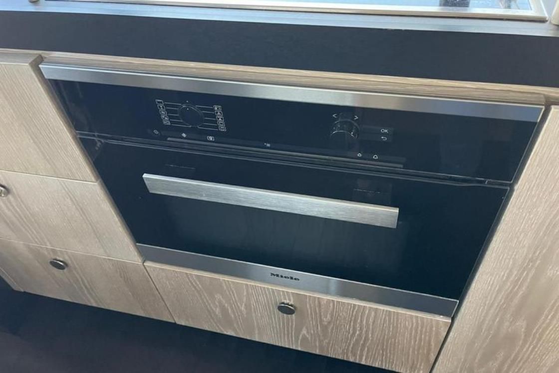 2019 Azimut 66 