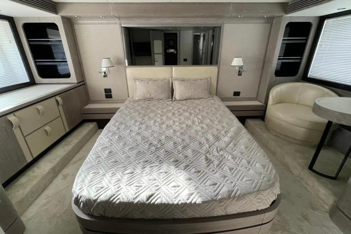 2019 Azimut 66 