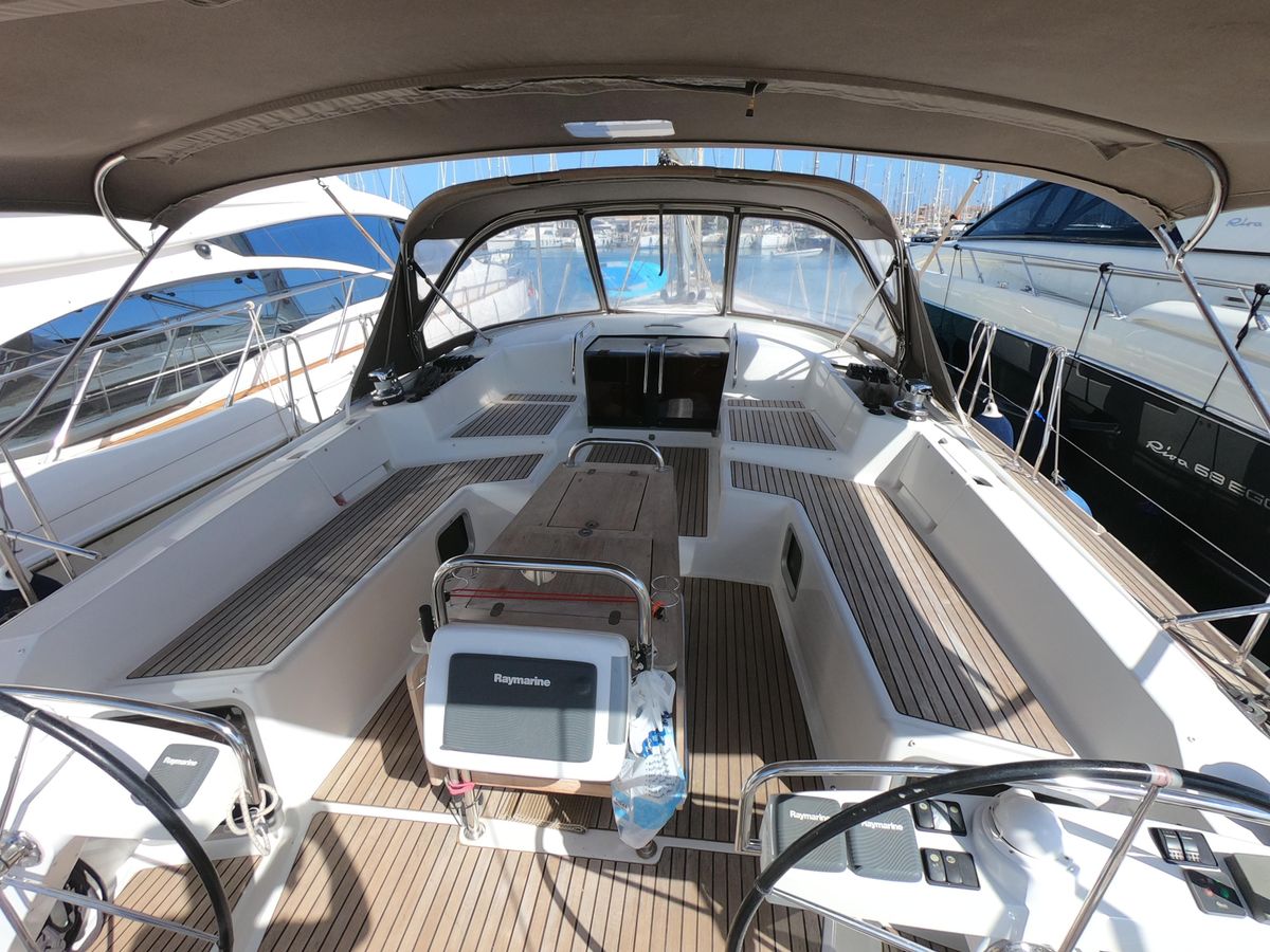 2015 Jeanneau 58 