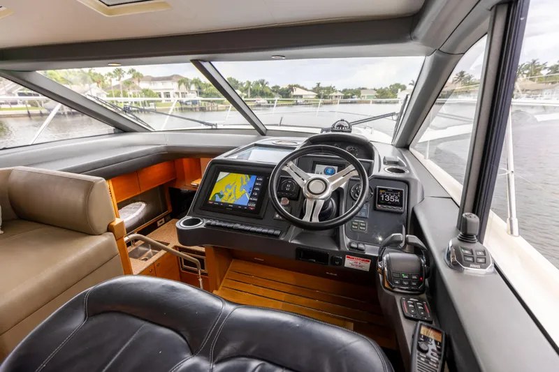 Lisa's Choice Yacht Photos Pics Princess 48 Lisa's Choice - Interior Helm