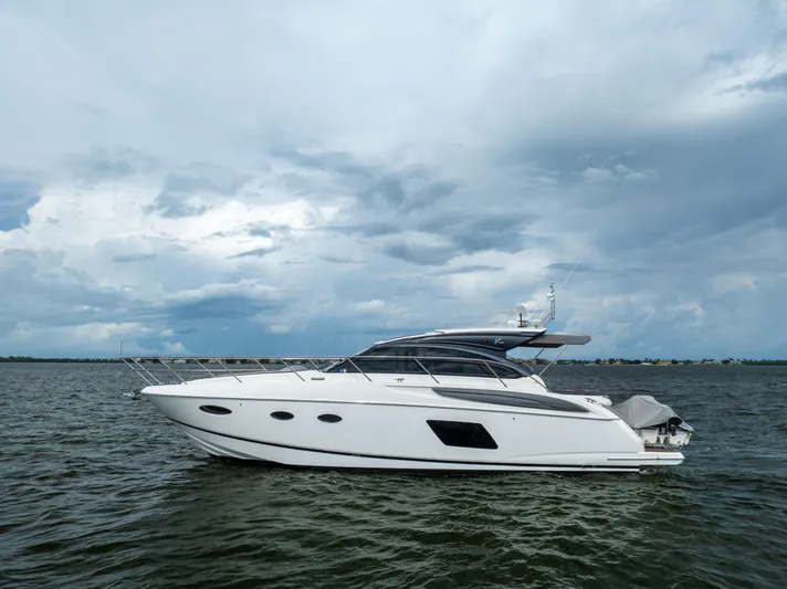 Lisa's Choice Yacht Photos Pics Princess 48 Lisa's Choice - Exterior Profile