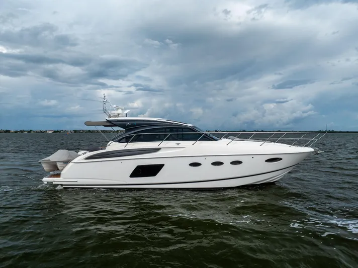 Lisa's Choice Yacht Photos Pics Princess 48 Lisa's Choice - Exterior Profile