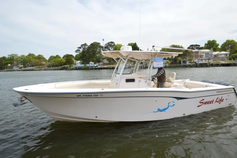 Sweet Life Yacht Photos Pics 
