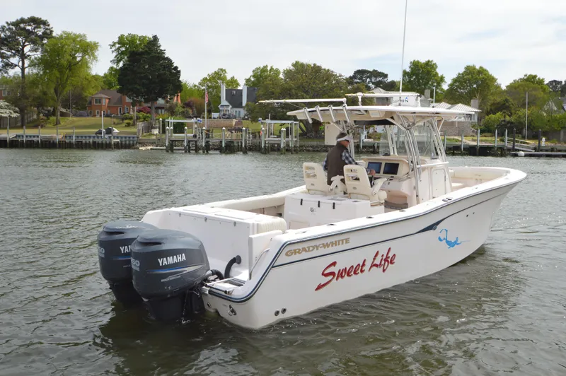 Sweet Life Yacht Photos Pics 