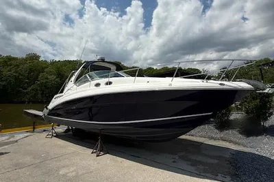 2005 Sea Ray 320 Sundancer
