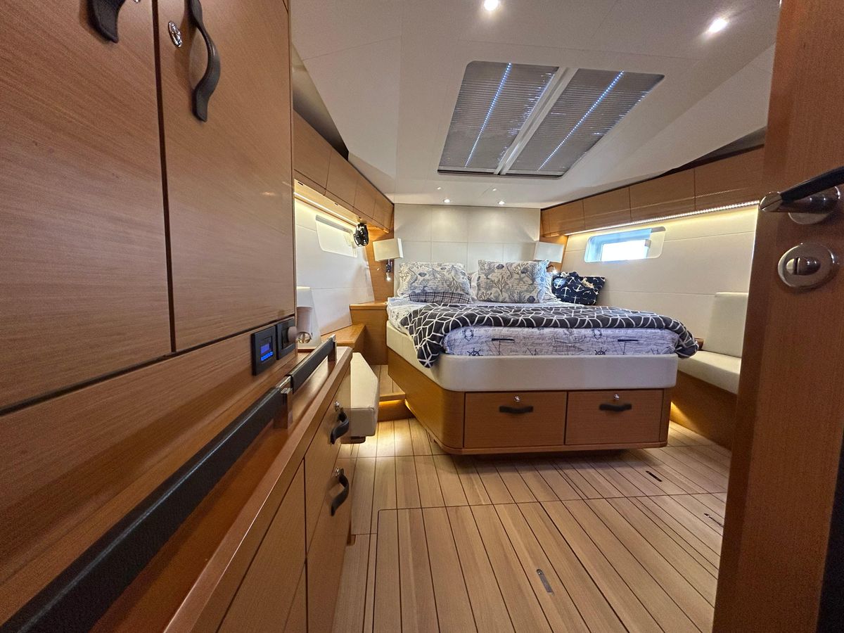2017 Jeanneau 54 