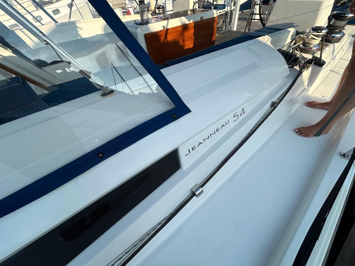 2017 Jeanneau 54 