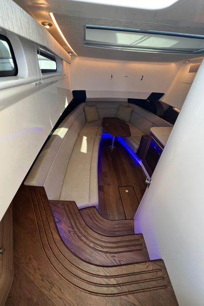 2020 Boston Whaler 420 OR