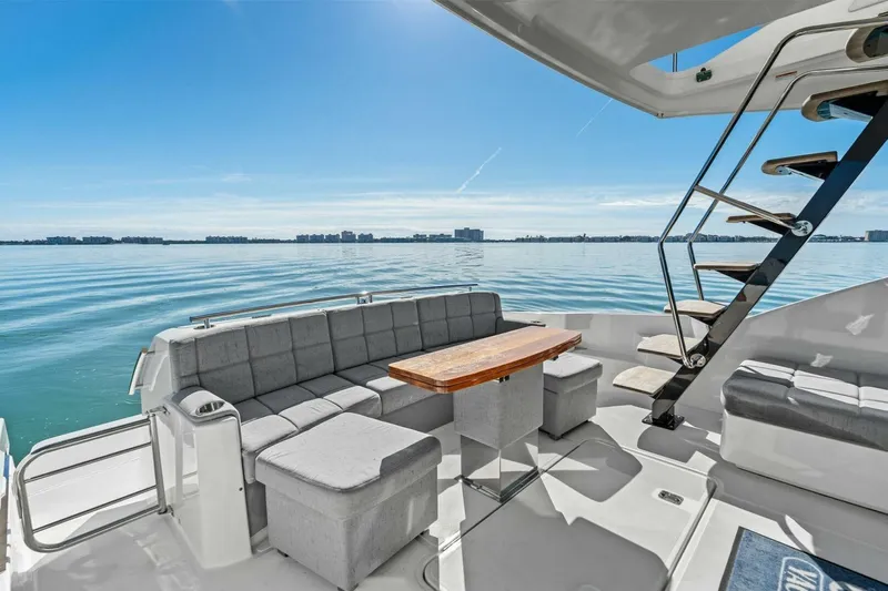 Eclipse Yacht Photos Pics 2016 Tiara Yachts 50 Flybridge