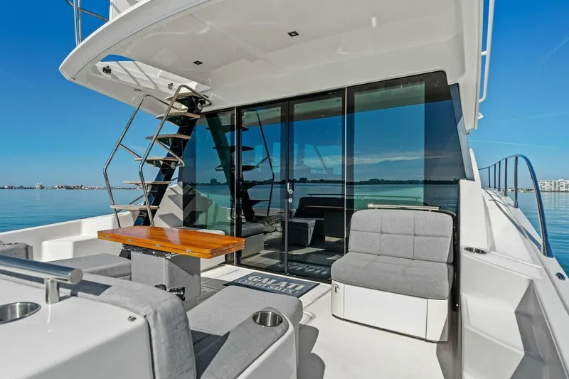 Eclipse Yacht Photos Pics 2016 Tiara Yachts 50 Flybridge