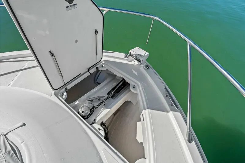 Eclipse Yacht Photos Pics 2016 Tiara Yachts 50 Flybridge