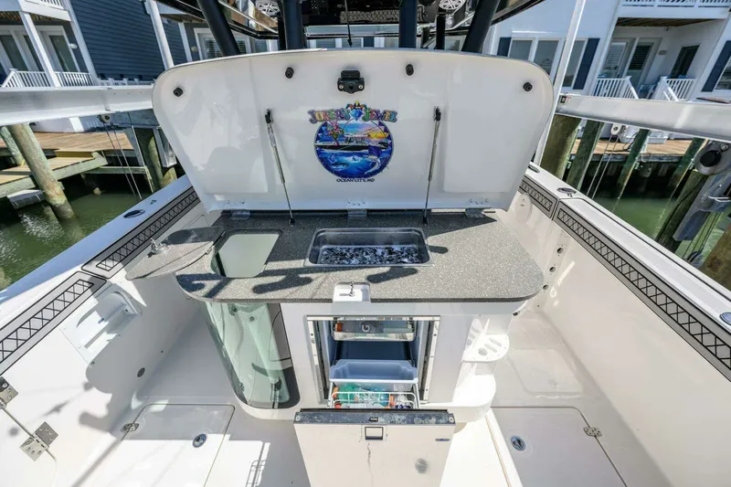 Joker's Jewel Yacht Photos Pics 