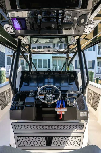 Joker's Jewel Yacht Photos Pics 