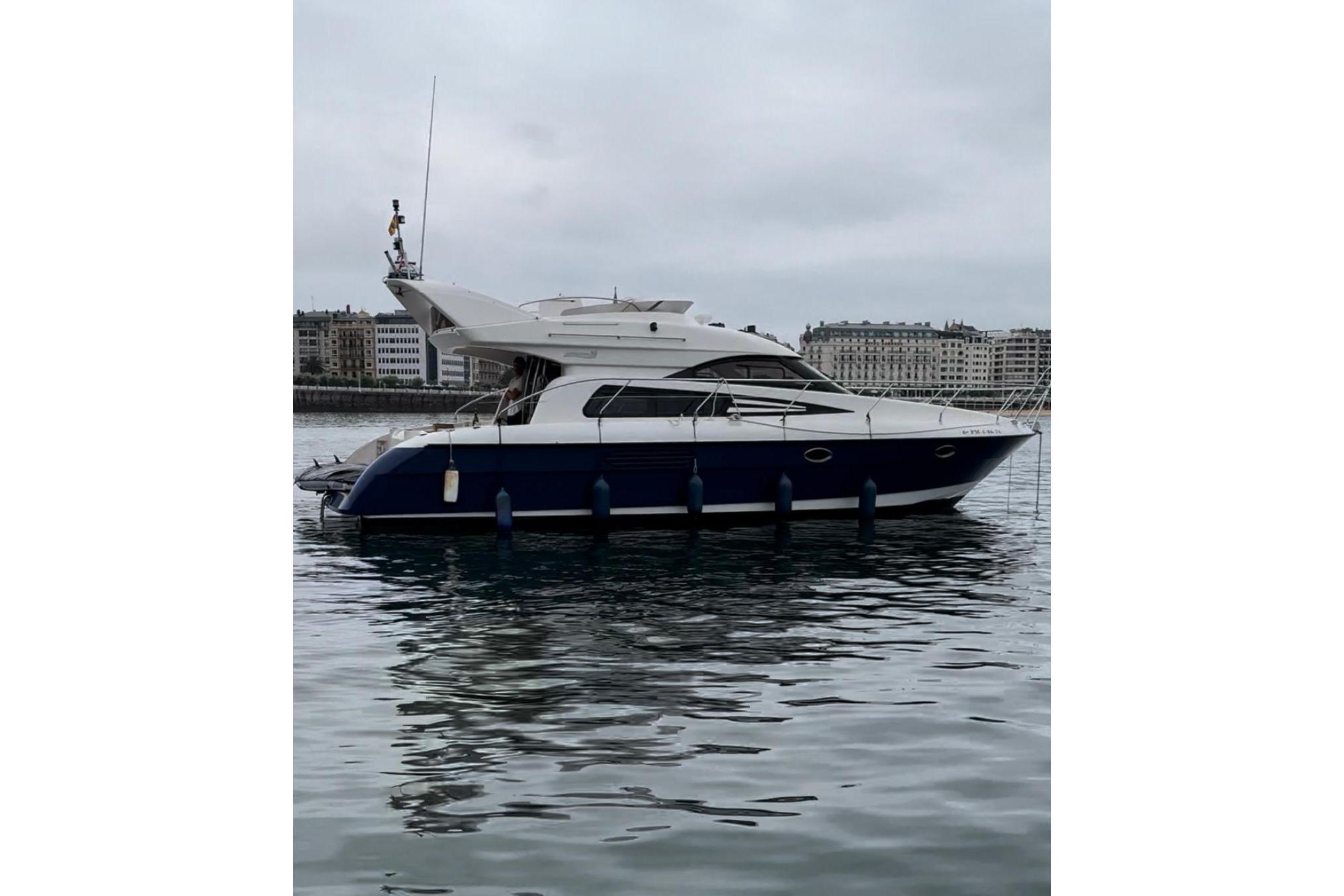 2004 Astondoa 39 GL Fly