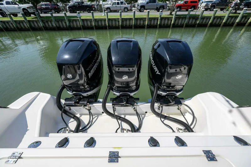 Joker's Jewel Yacht Photos Pics Three Mercury engines on a 2019 Wellcraft 352 Fisherman boat.