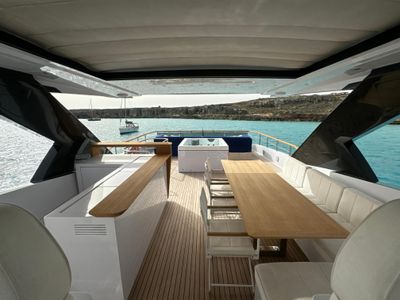 Yacht