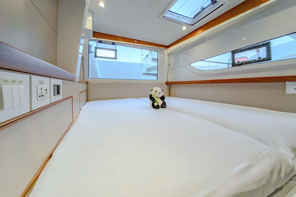 2022 HH Catamarans 53 