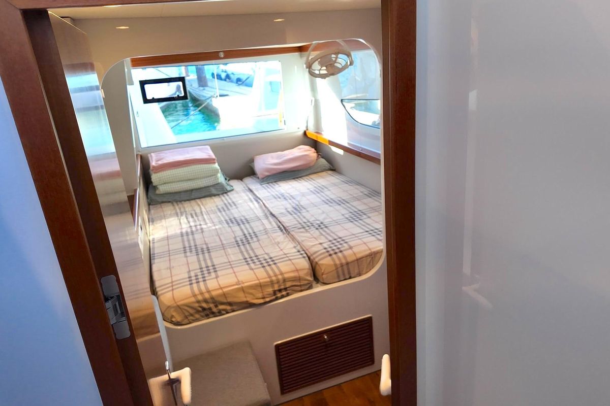 2022 HH Catamarans 54 