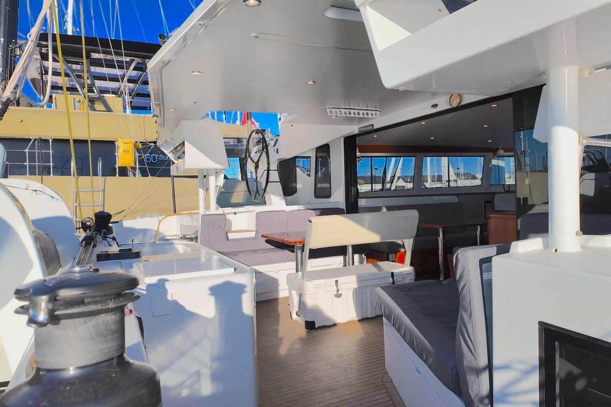 2022 HH Catamarans 54 