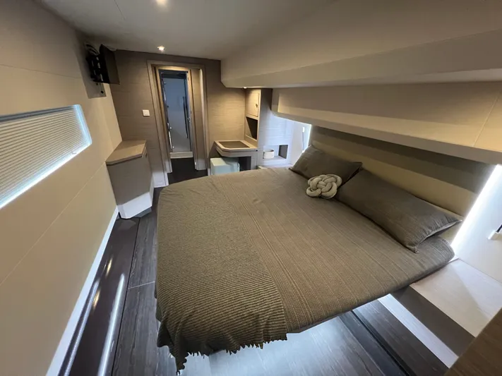 Freedom Yacht Photos Pics 