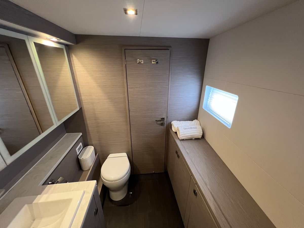 2024 Fountaine Pajot 44 