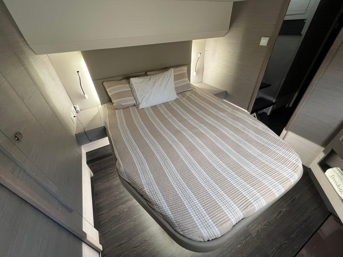 2024 Fountaine Pajot 44 