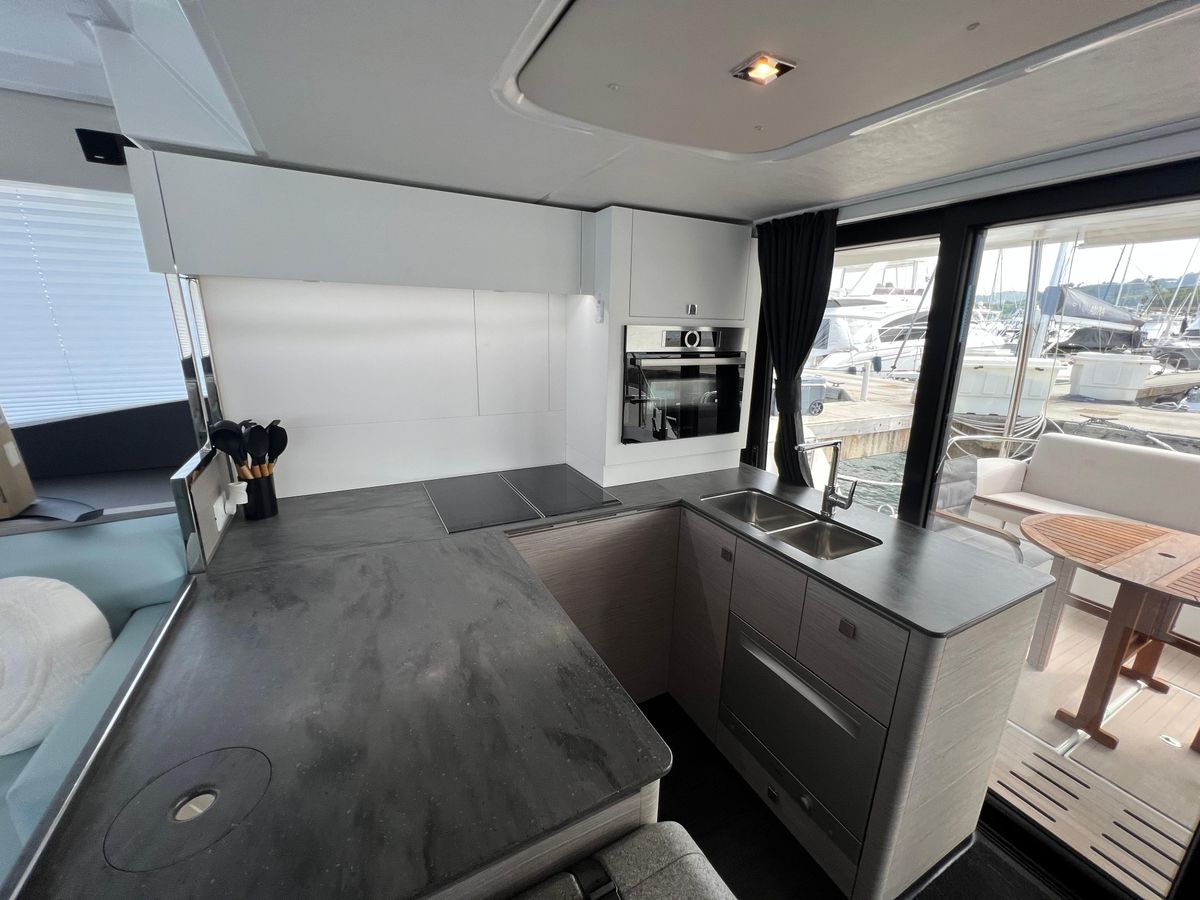 2024 Fountaine Pajot 44 