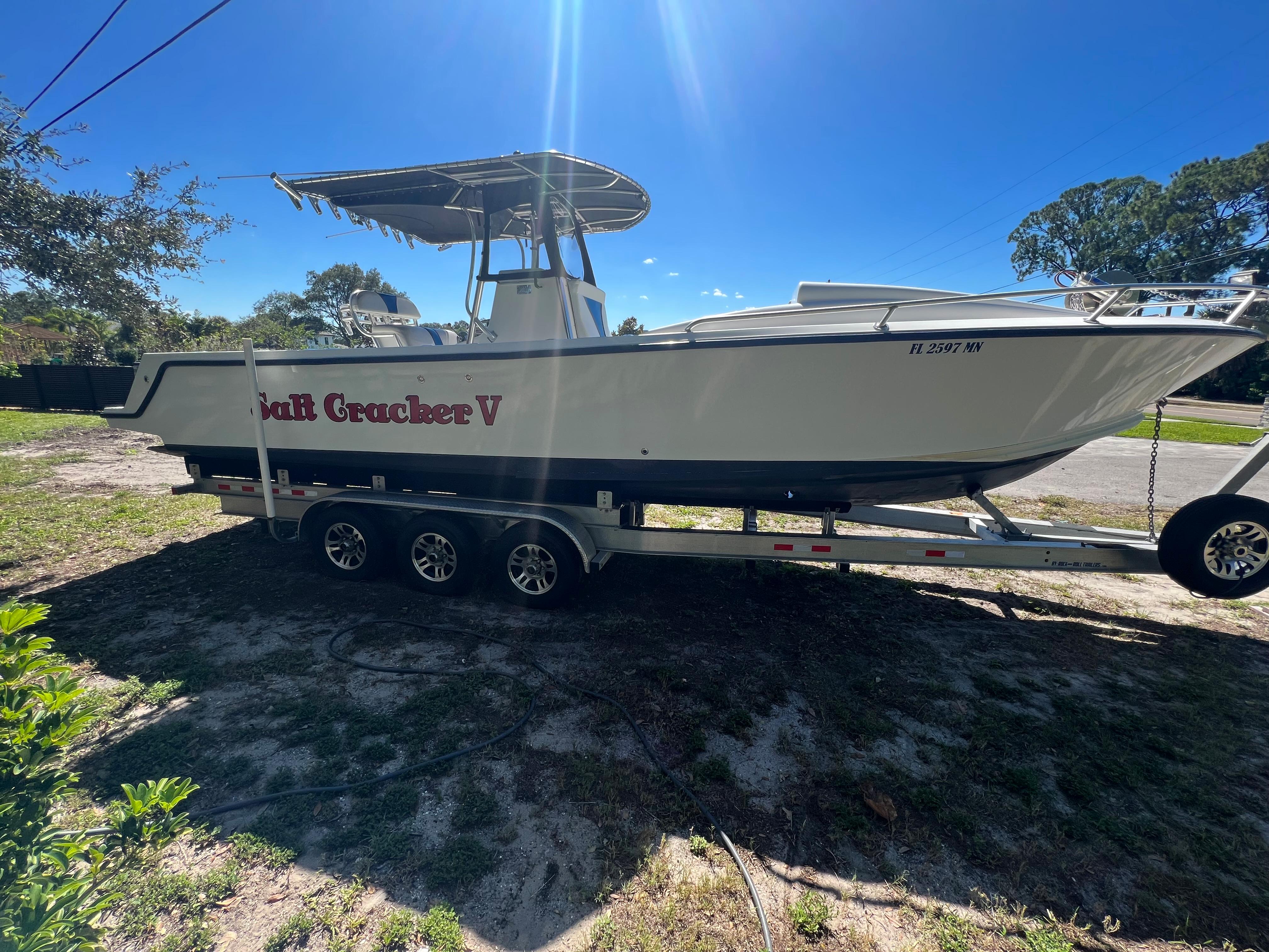 2004 SeaVee 32 Cuddy Inboard Diesel Center Console for sale - YachtWorld