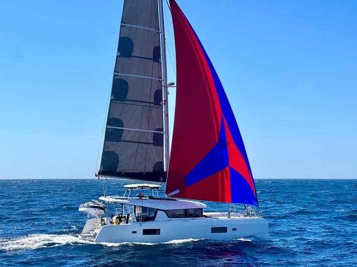 Alegria Yacht Photos Pics 
