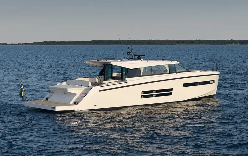  Yacht Photos Pics 2026 Delta Powerboats 72 yacht cruising on open water.