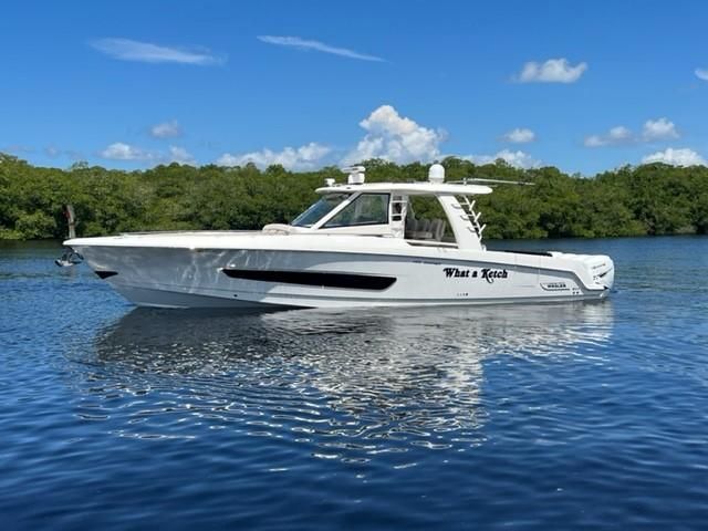2019 Boston Whaler 420 Outrage