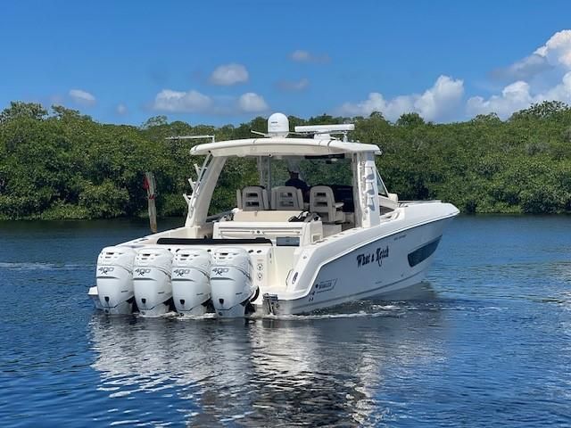 2019 Boston Whaler 420 Outrage