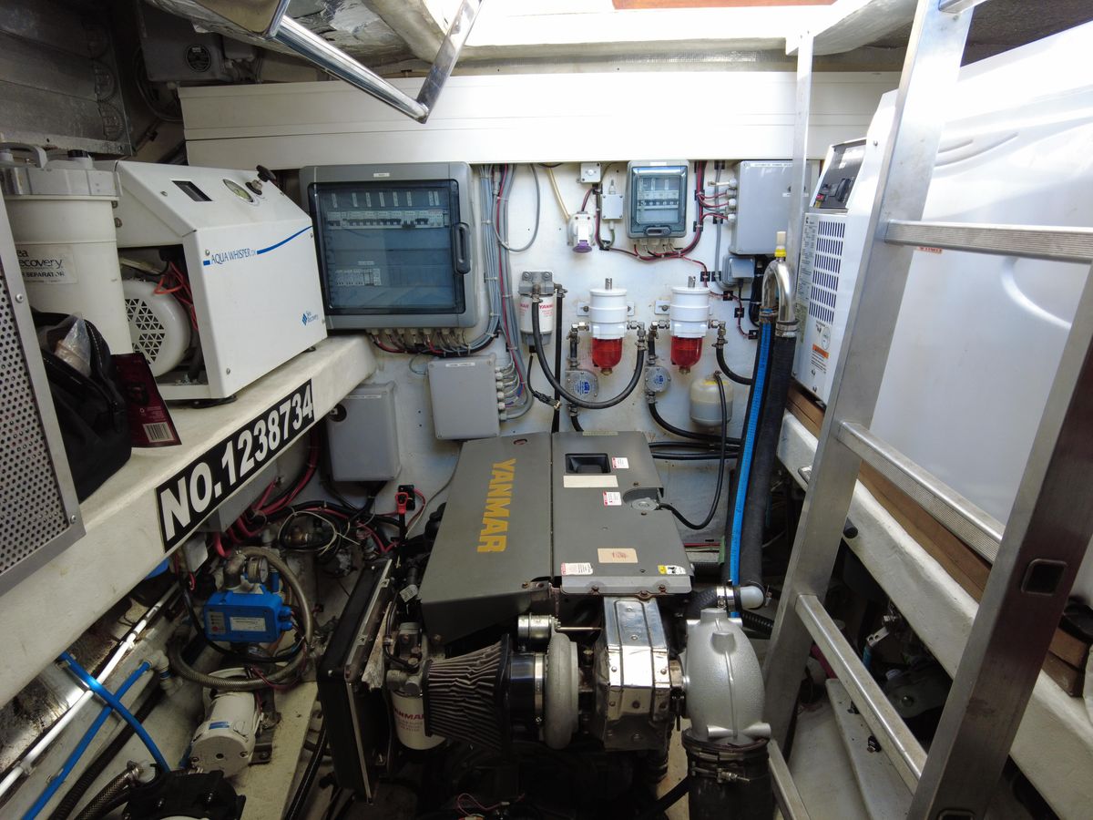 2012 Sunreef 71 