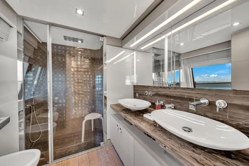 D'vinci Yacht Photos Pics 