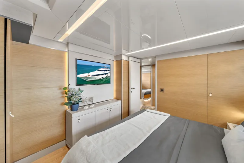 D'vinci Yacht Photos Pics 