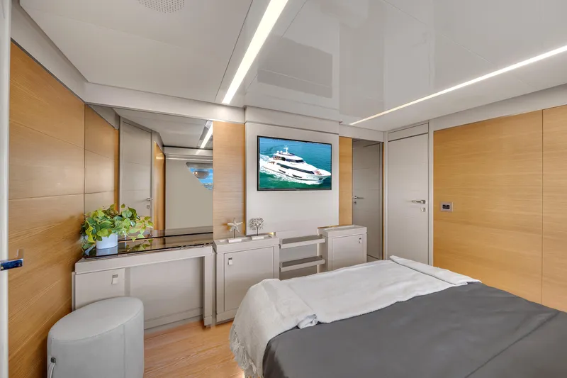 D'vinci Yacht Photos Pics 