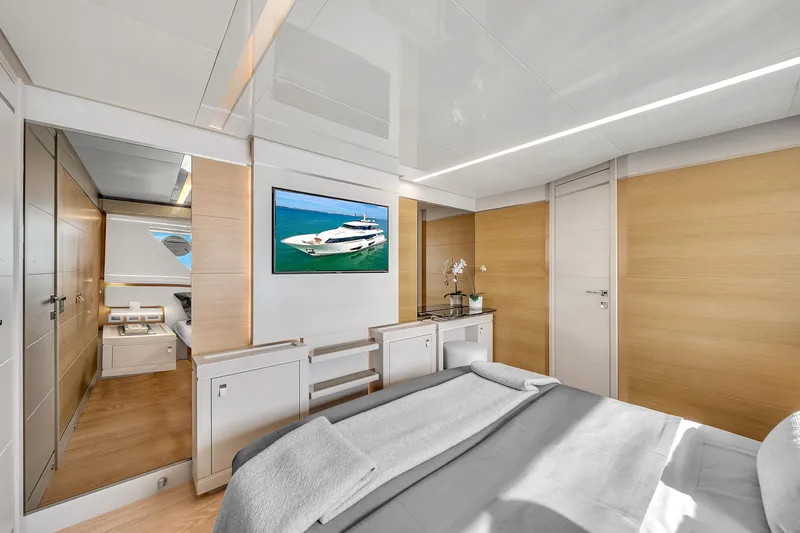 D'vinci Yacht Photos Pics 