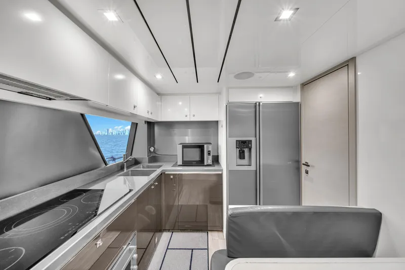 D'vinci Yacht Photos Pics 