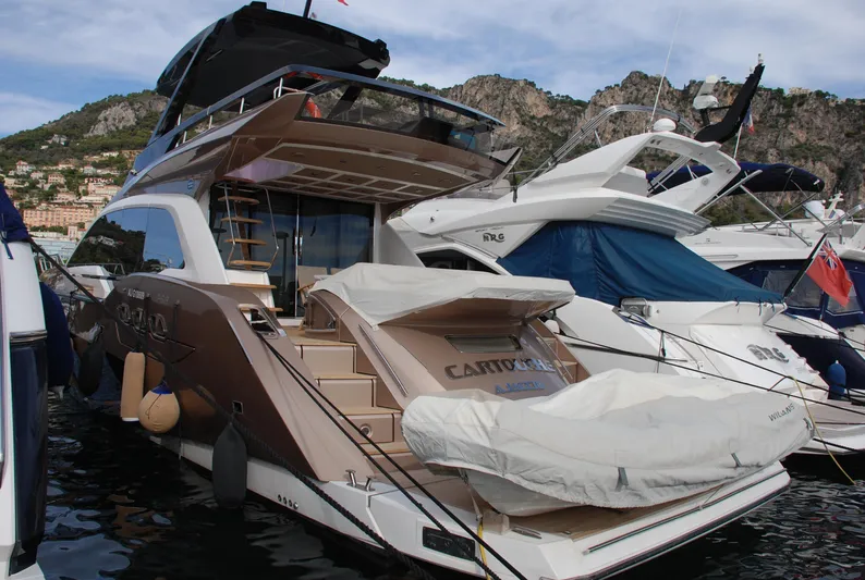 Cartouche Yacht Photos Pics SESSA F68 STERN AREA