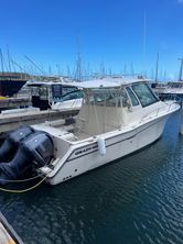 Grady-White Express 330