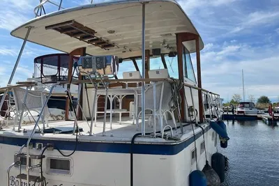 Hatteras 43 Double Cabin