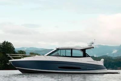 Regal 36 Grande Coupe